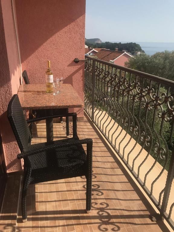 Апартаменты Apartments Villa Luka Свети-Стефан