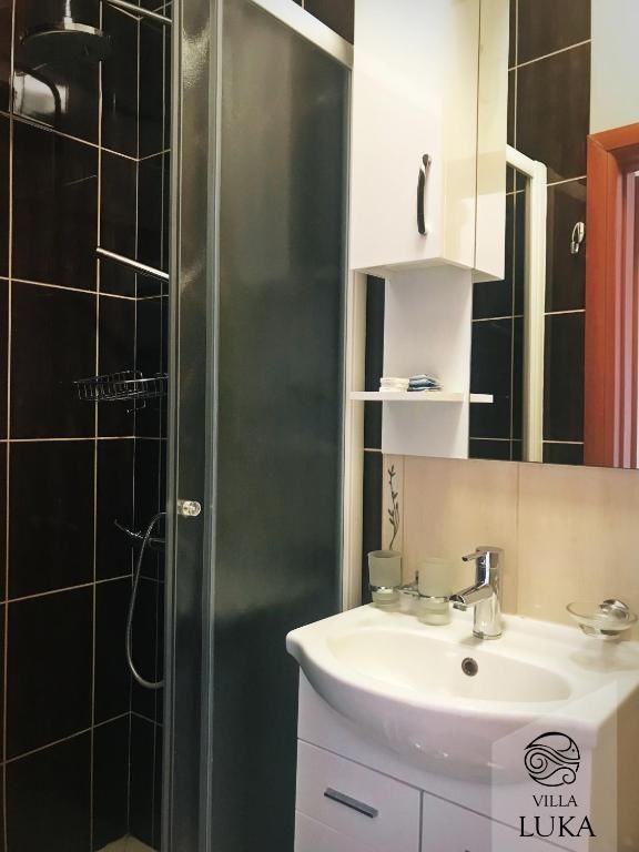 Апартаменты Apartments Villa Luka Свети-Стефан