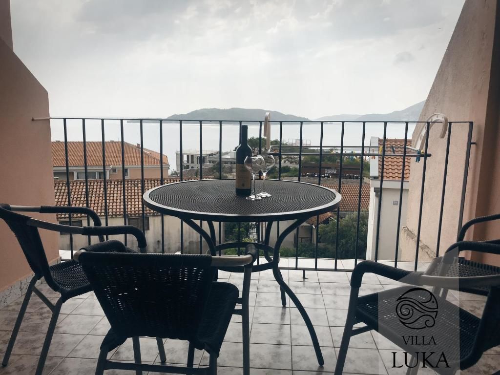 Апартаменты Apartments Villa Luka Свети-Стефан