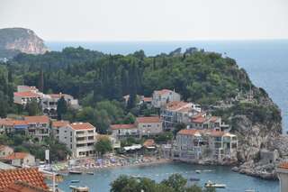 Апартаменты Apartments Villa Luka Свети-Стефан Апартаменты с 2 спальнями, террасой и видом на море (для 4 взрослых)-11