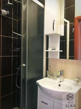 Апартаменты Apartments Villa Luka Свети-Стефан Апартаменты-студио с видом на море-19