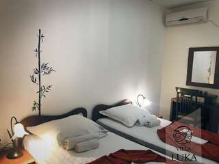 Апартаменты Apartments Villa Luka Свети-Стефан Апартаменты с 2 спальнями, террасой и видом на море (для 4 взрослых)-23